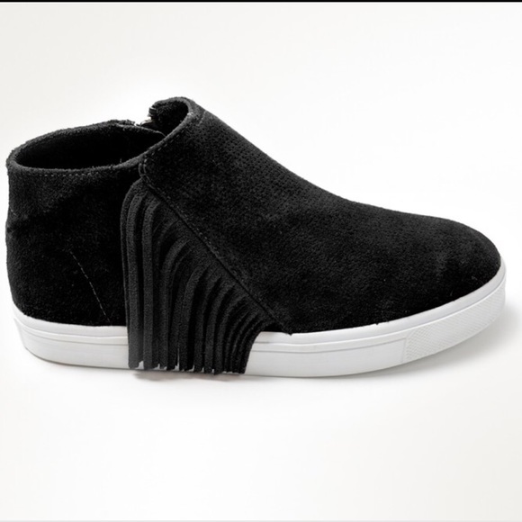 minnetonka gwen bootie